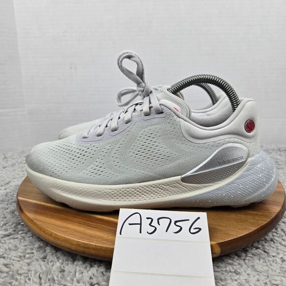 Lululemon Womens 8.5 Beyondfeel Vapor Antique White Athletic Daily Running Shoe - Picture 1 of 12